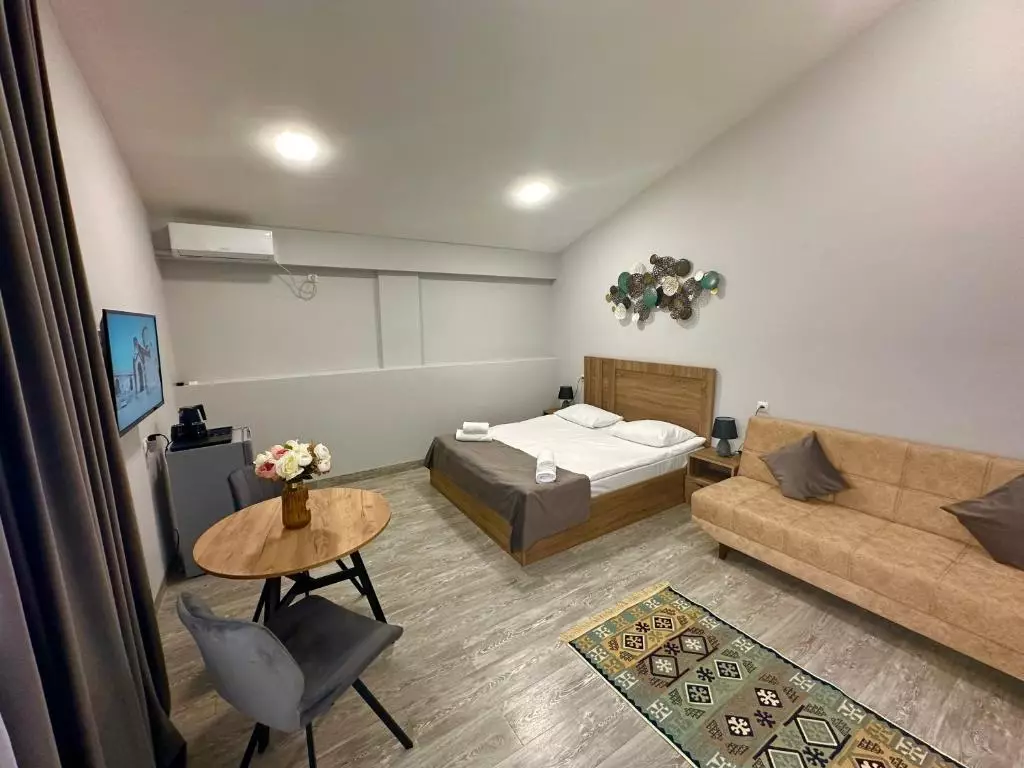 سوفیا سوئیت ایروان