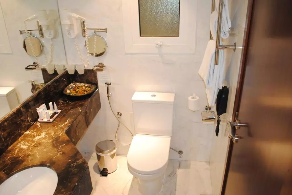 ورسایلس بای ویراس دبی