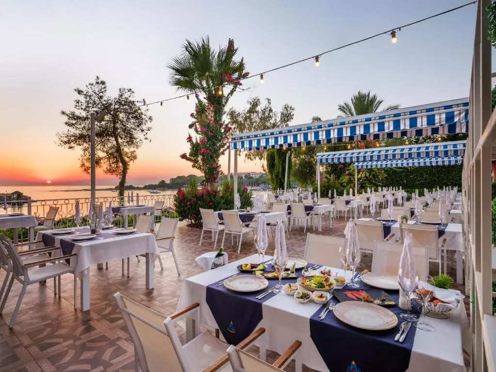 روبی پلاتینوم آلانیا