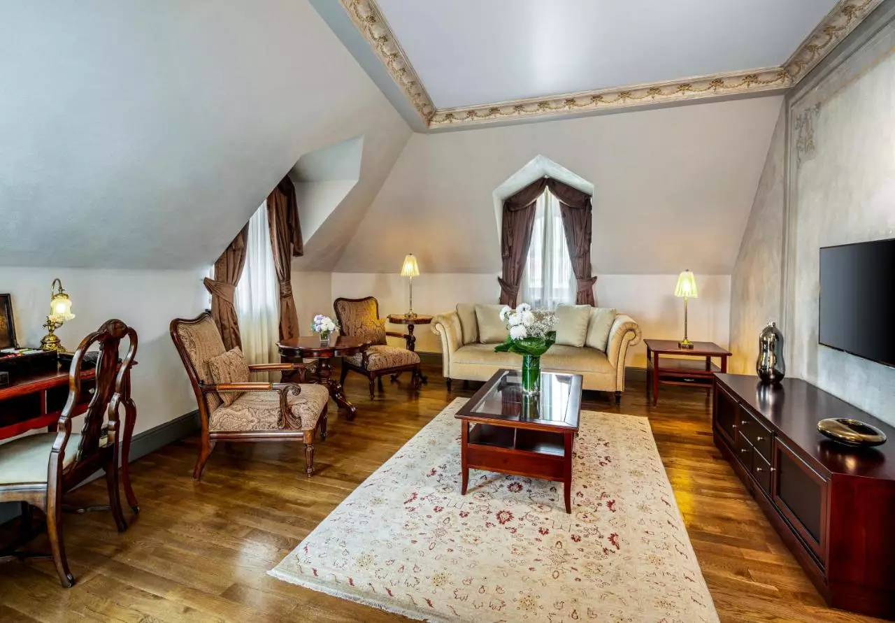 پلازو دونیزتی