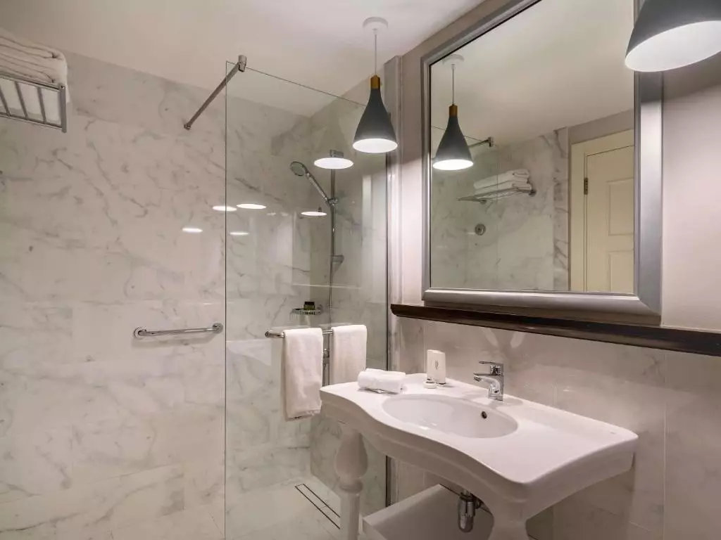 ریکسوس باب البحر دبی