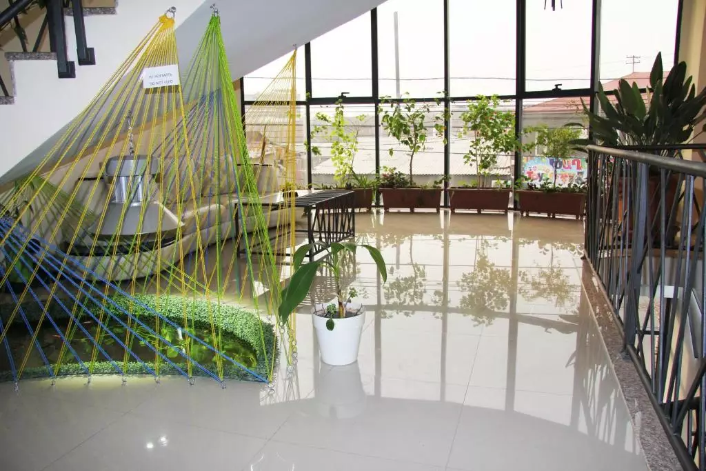 نایس ایروان