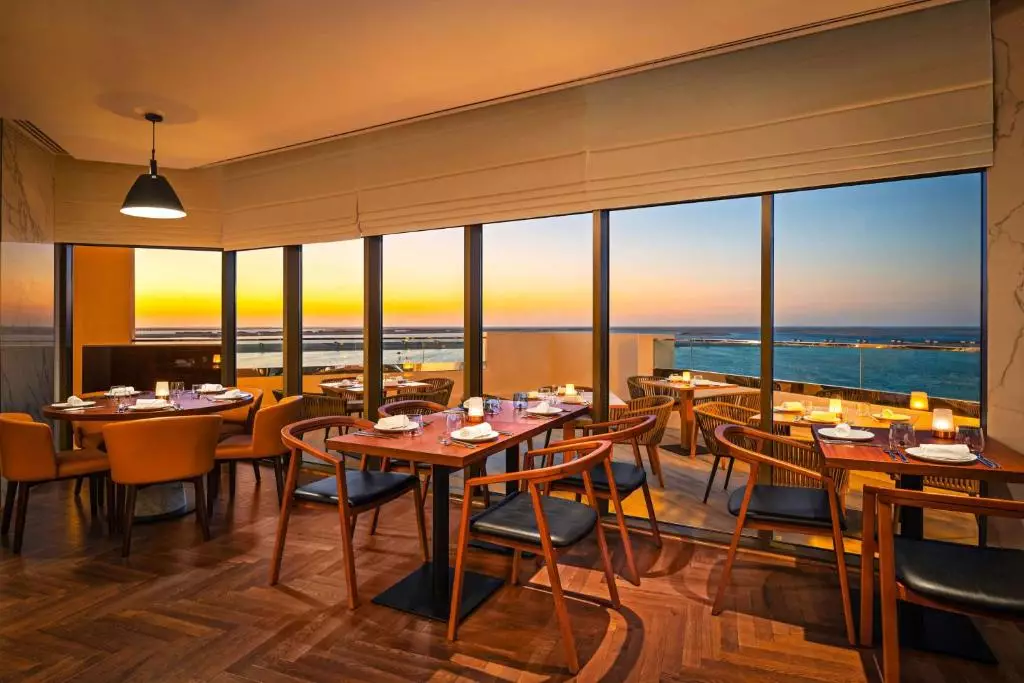 جی ای بیچ دبی