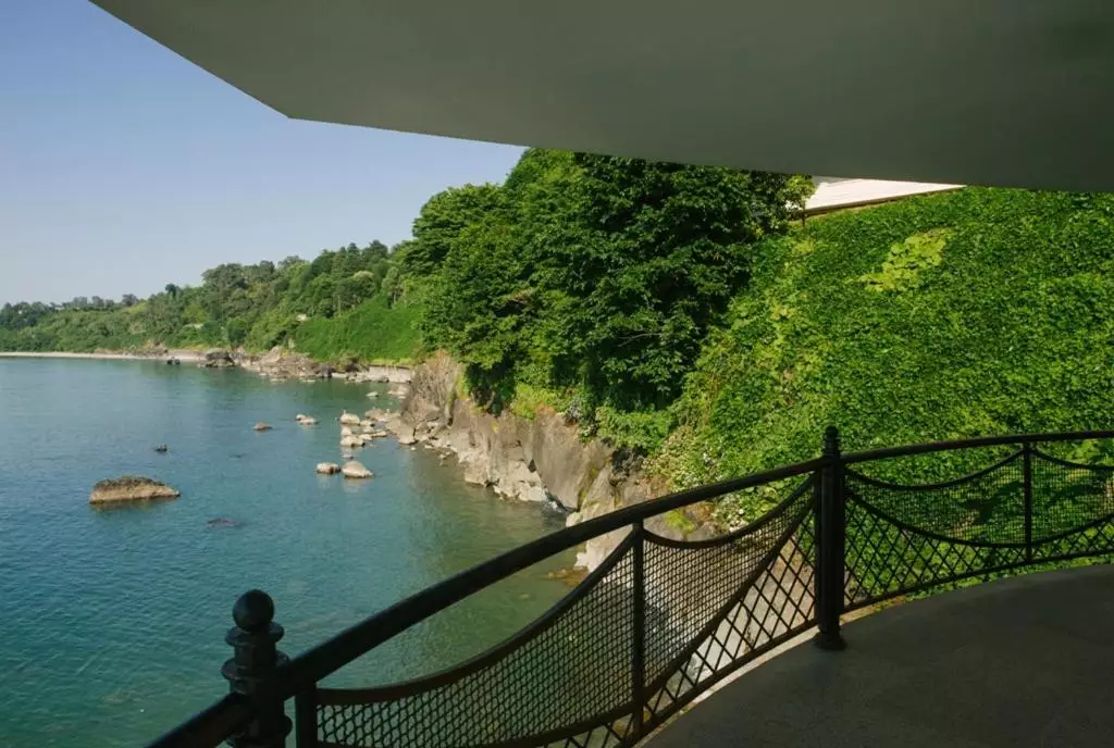 هتل کلستلو مر دیانا باتومی