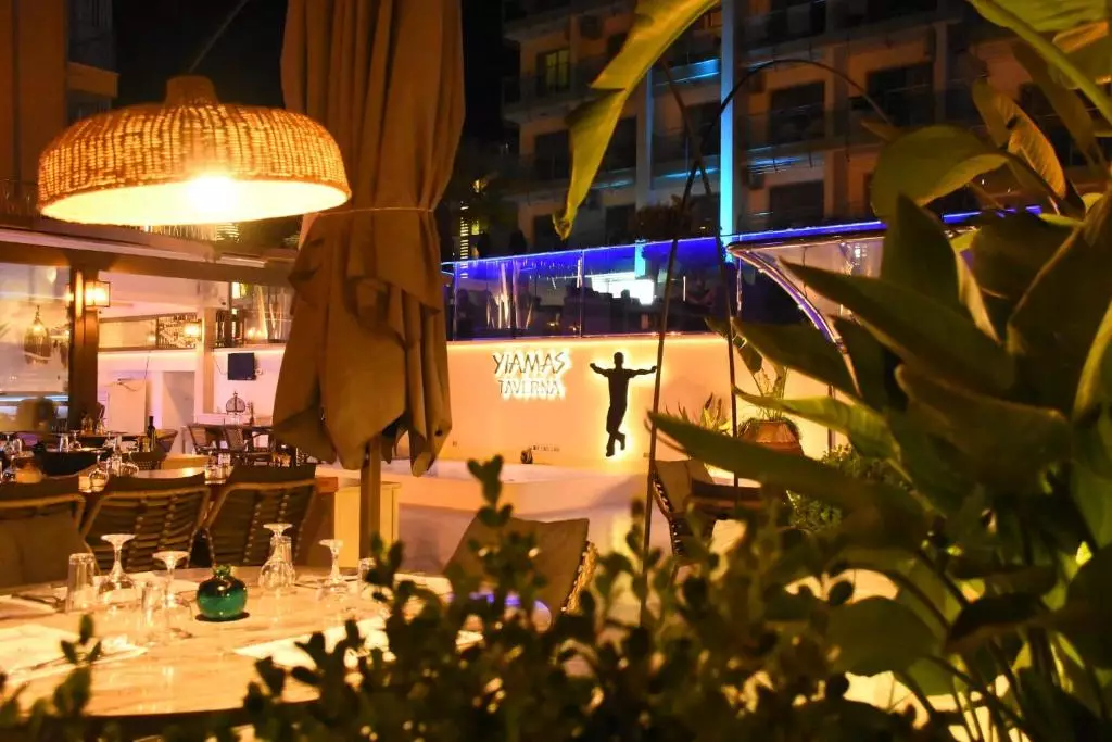 بلو بی پلاتینیوم مارماریس