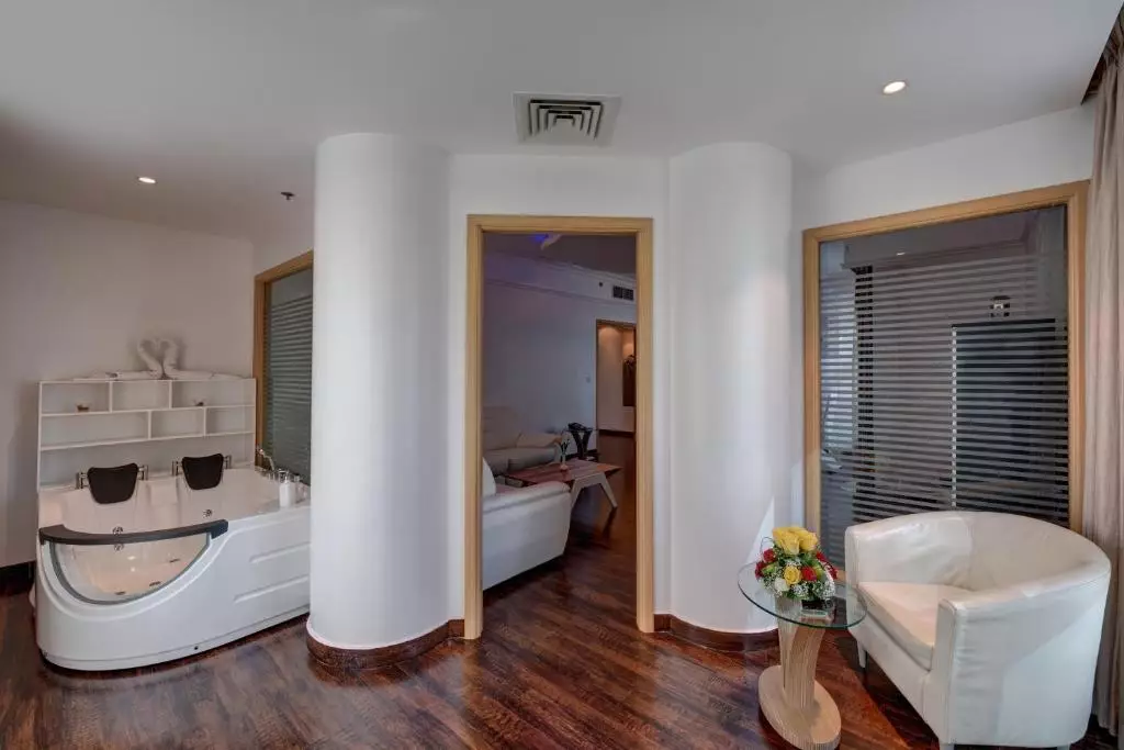 ساندی مگا امریتس گرند دبی