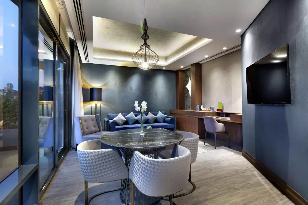 دابل تری هیلتون پیاله پاشا استانبول