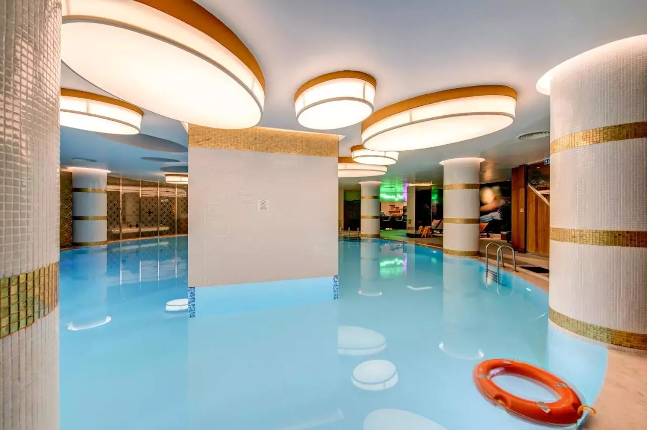 هتل الیسیوم تکسیم استانبول