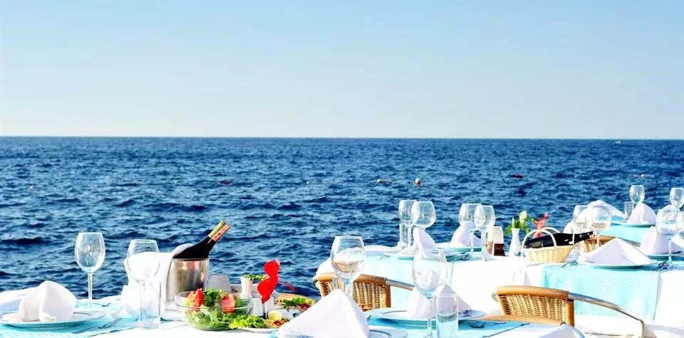 گرین بیچ ریزورت بدروم