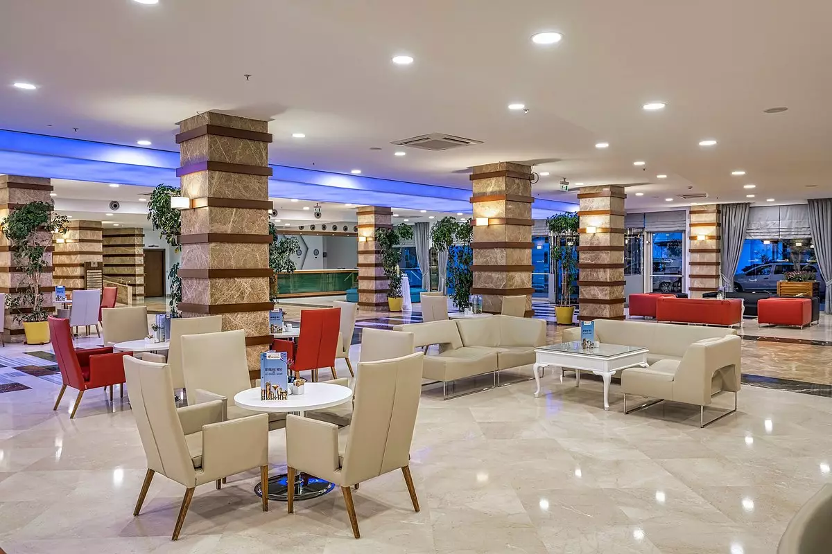 آزور بای یلکن