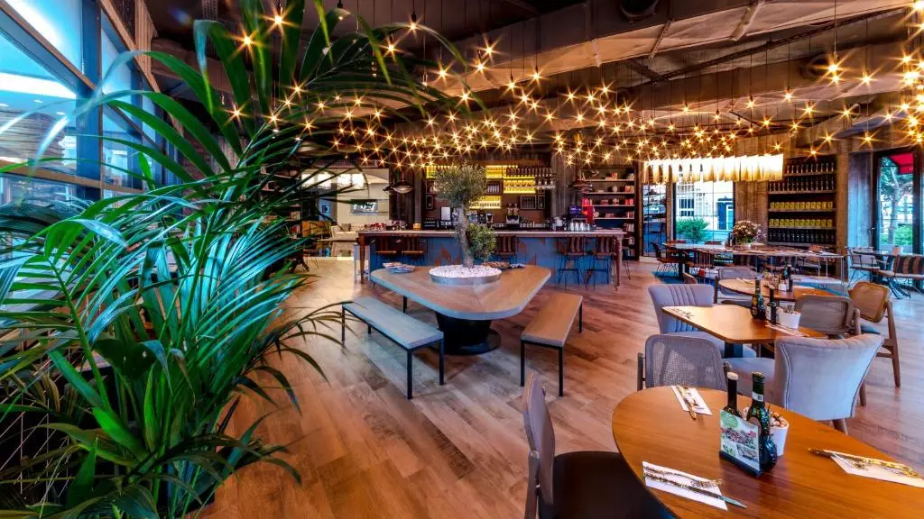 موتو پرمیوم و اسپا مارماریس