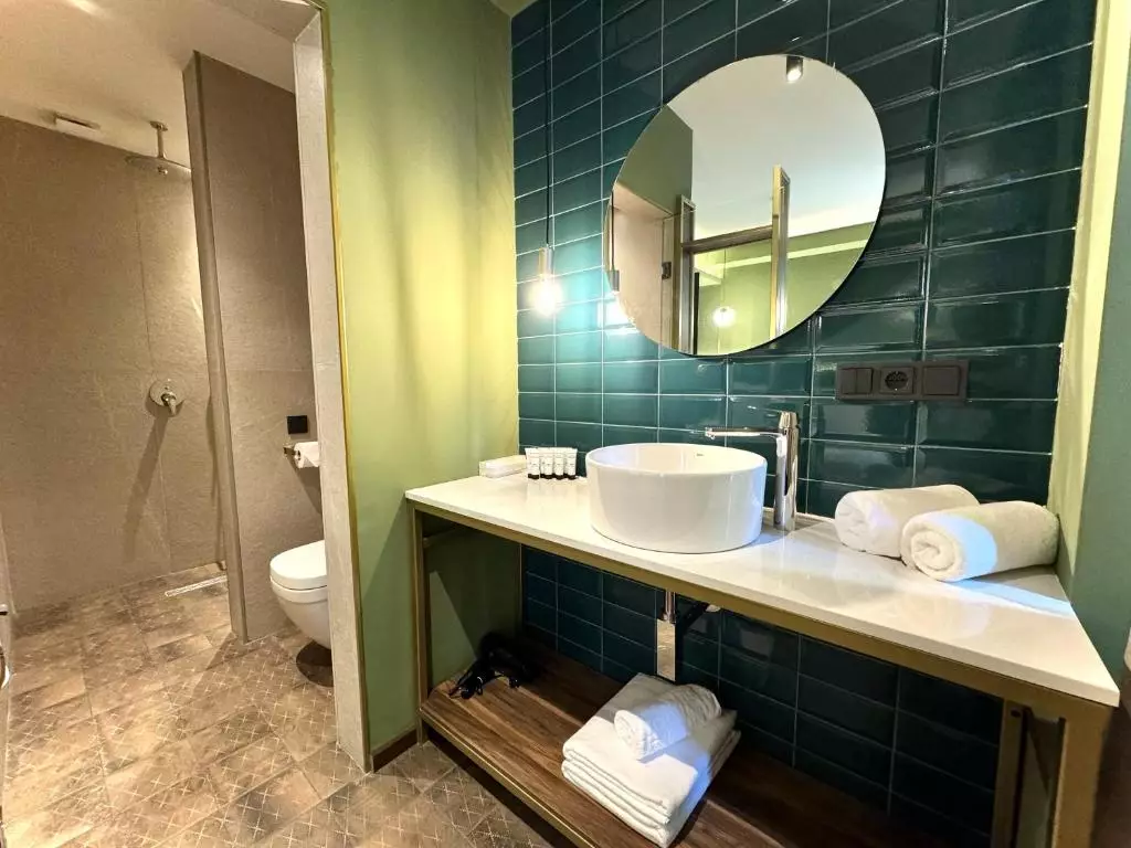 ادیشن تفلیس