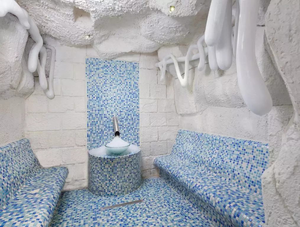 روبی پلاتینوم آلانیا