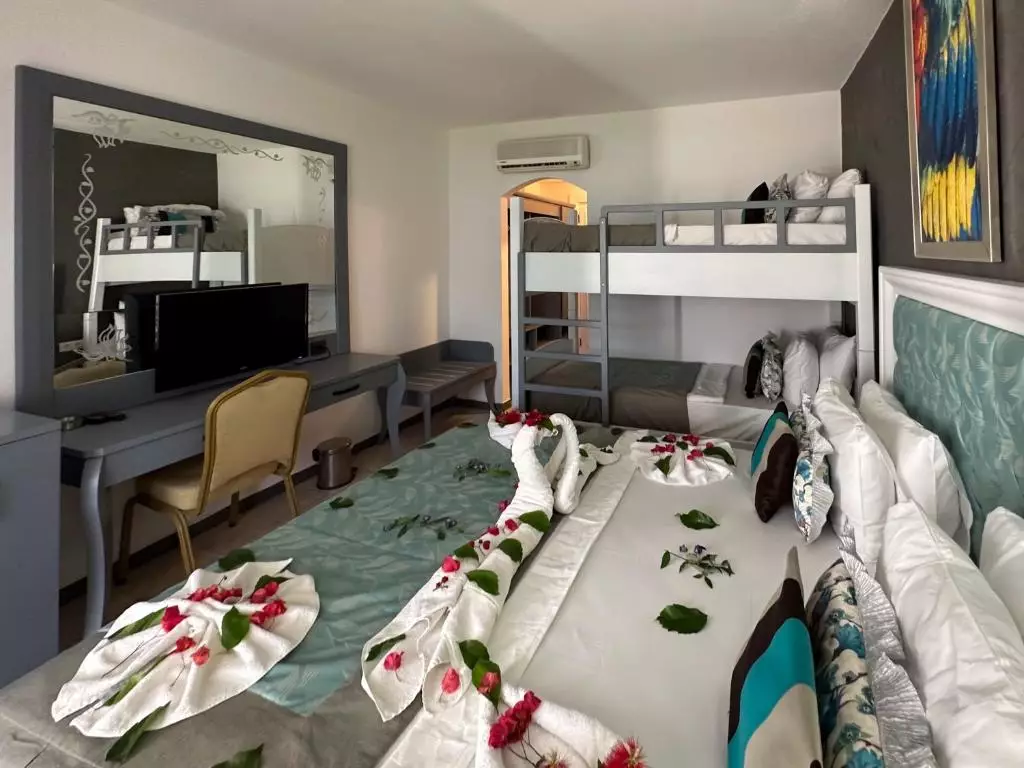 تیانا بیچ ریزورت