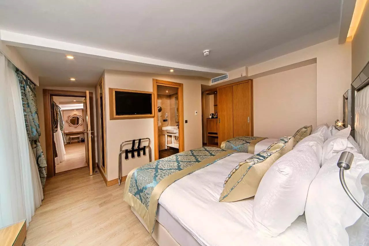 موکارناس تکسیم استانبول