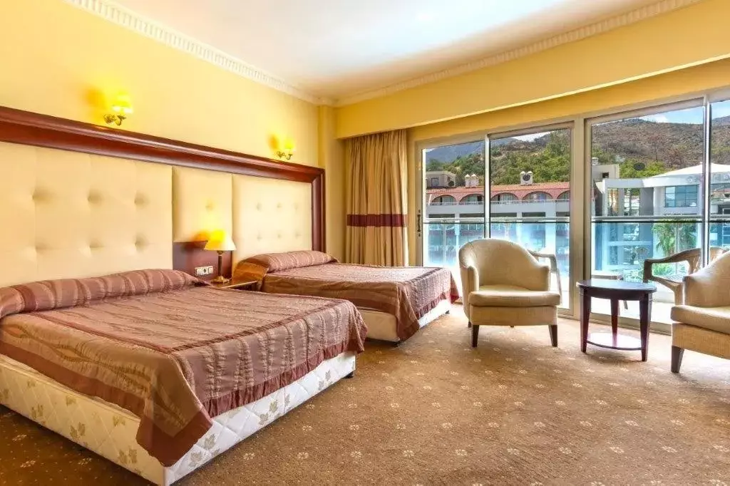 پینتا پارک دلوکس