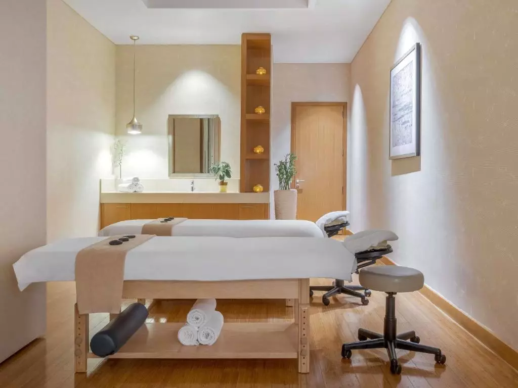 سوئیس اوتل الغریر دبی