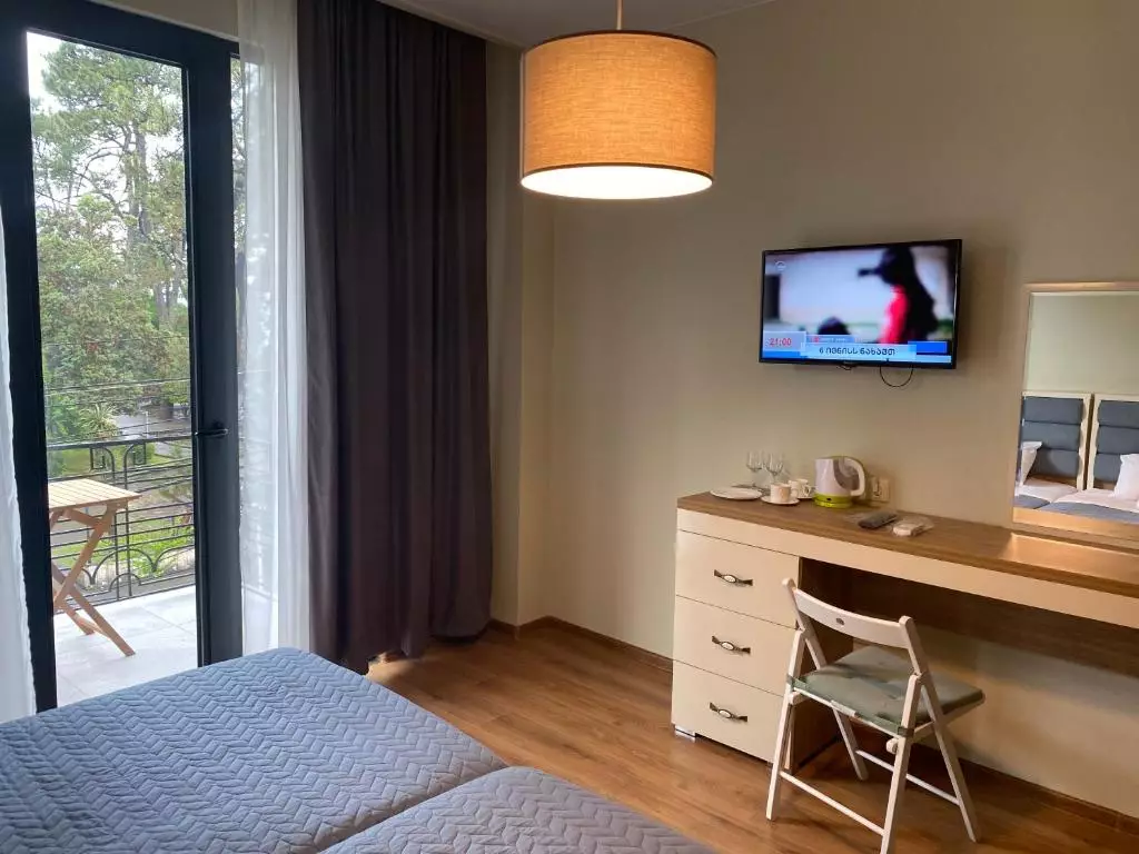 هیلتون گاردن باتومی