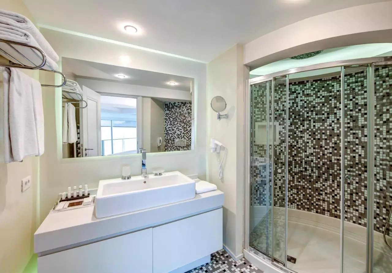 الیسیوم تکسیم استانبول