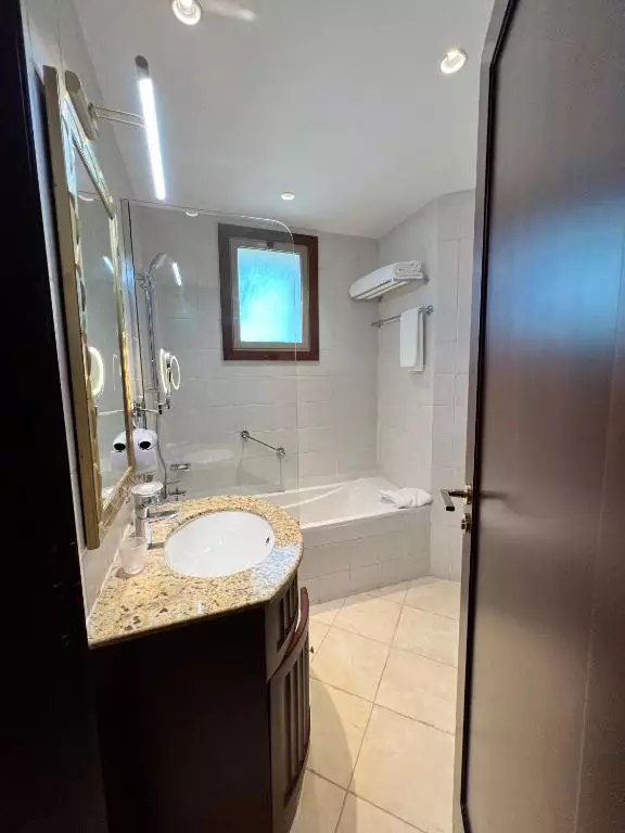 سیتی سیزنز سوئیتز