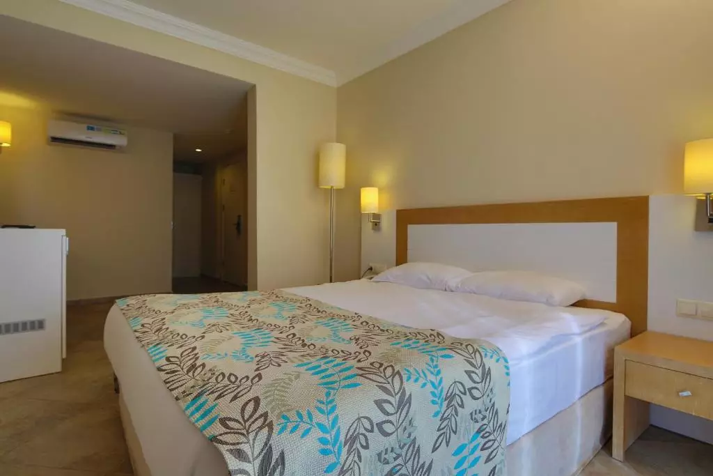 کریستال گرین بی ریزورت اسپا