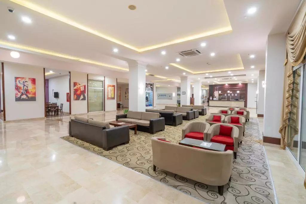 ام جی وایت لیلیوم آنتالیا