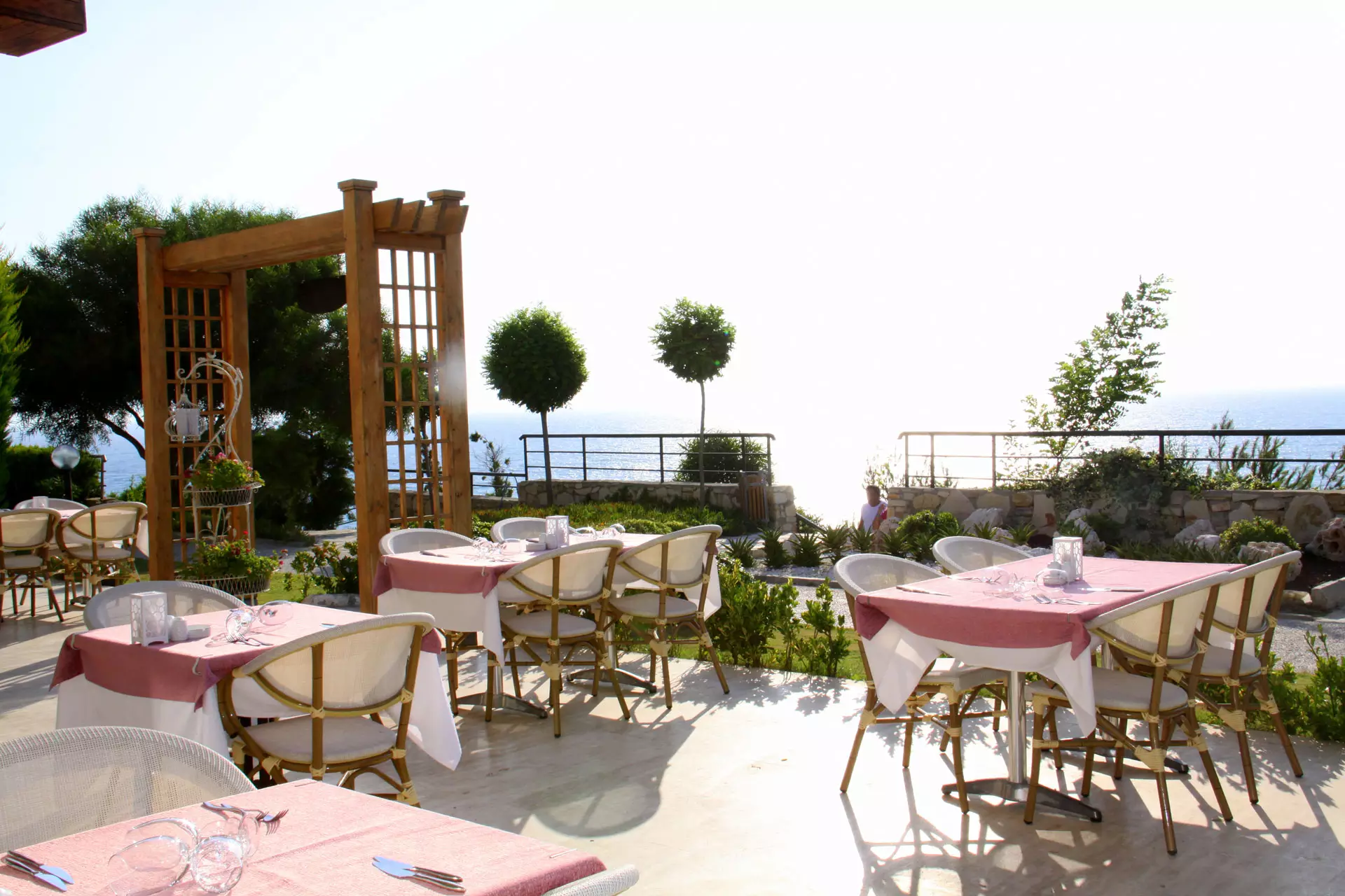 سی لایت ریزورت