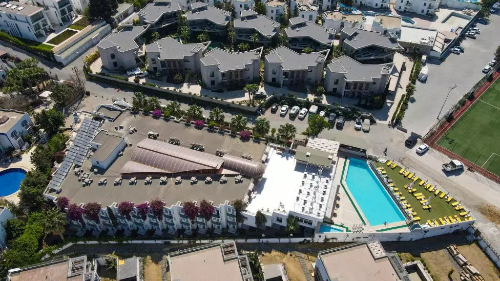 اسمارت استی بیچ بدروم