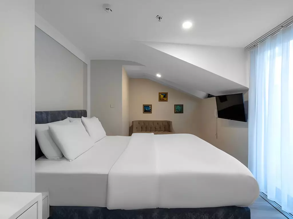 اکچوال لایف استانبول