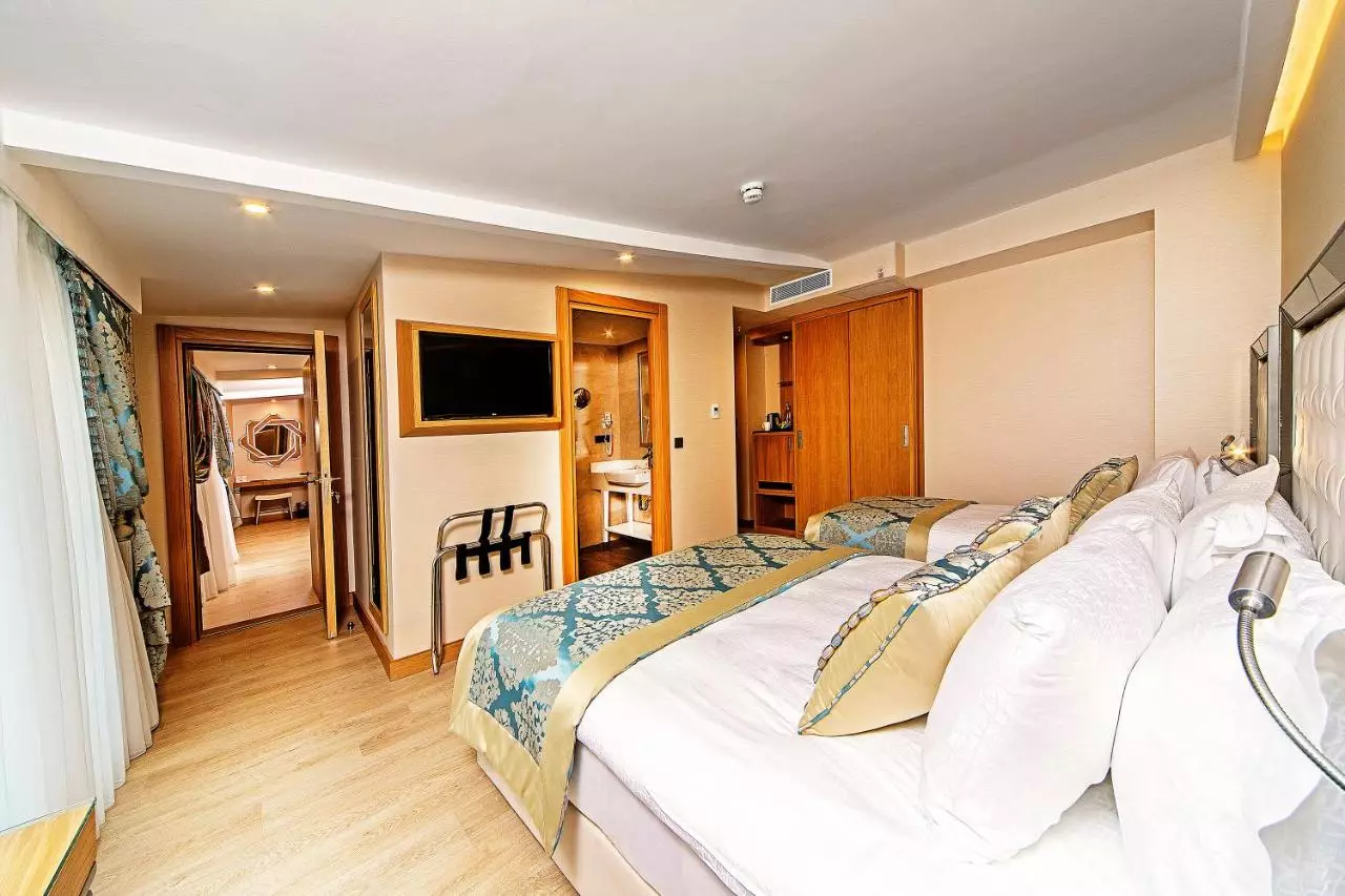 موکارناس تکسیم استانبول