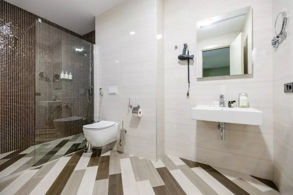 بروس گاردن تفلیس