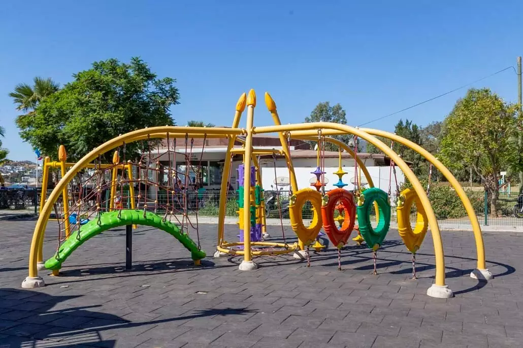 اسمارت استی بیچ بدروم