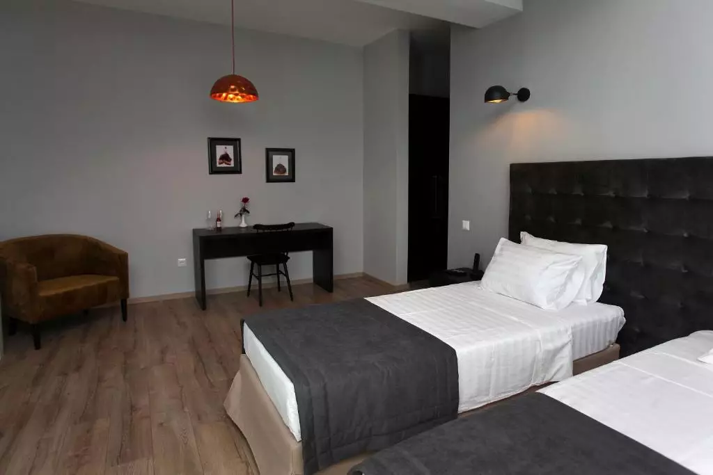 ال ام کلاب تفلیس