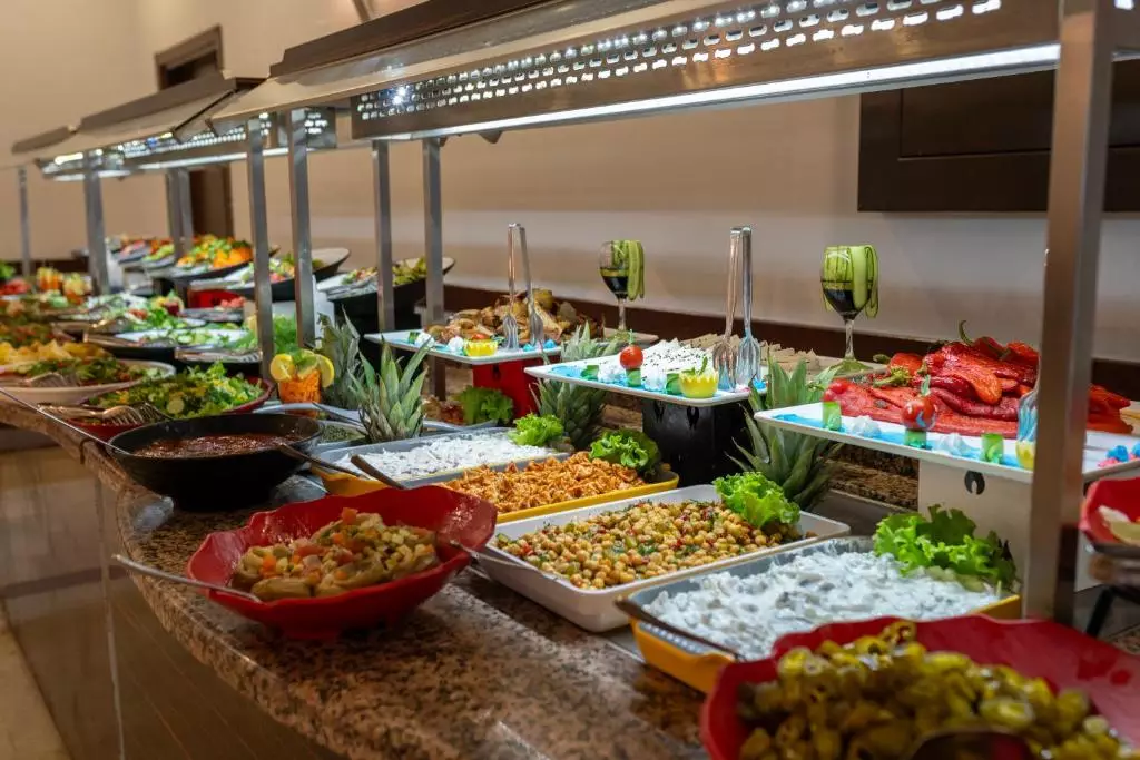 ام جی وایت لیلیوم آنتالیا