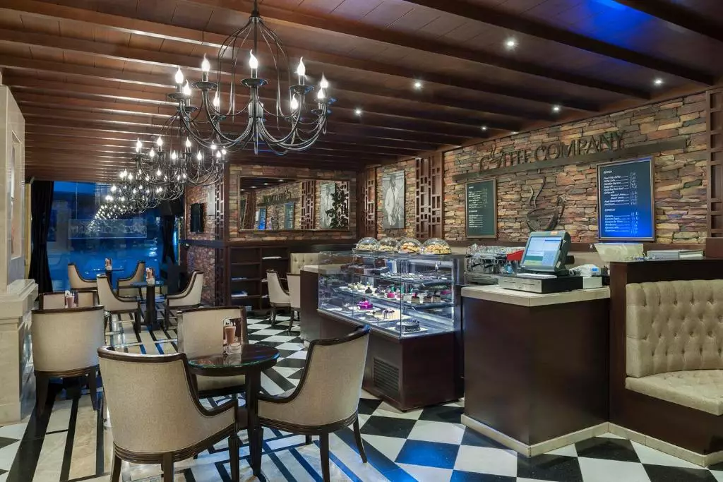 الیت ورلد تکسیم استانبول