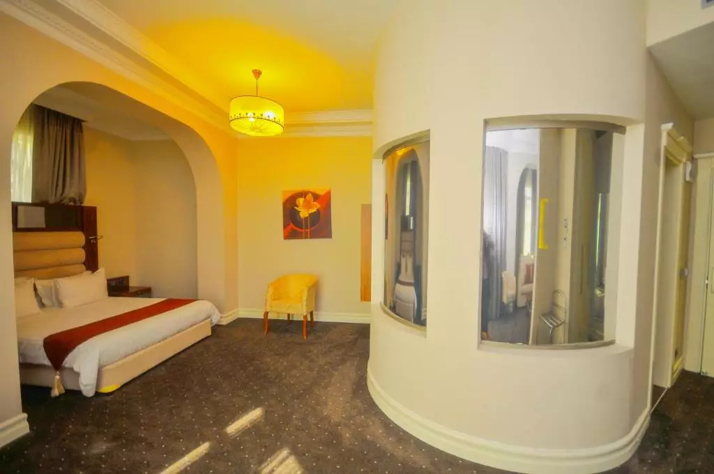 باتومی ورلد پالاس