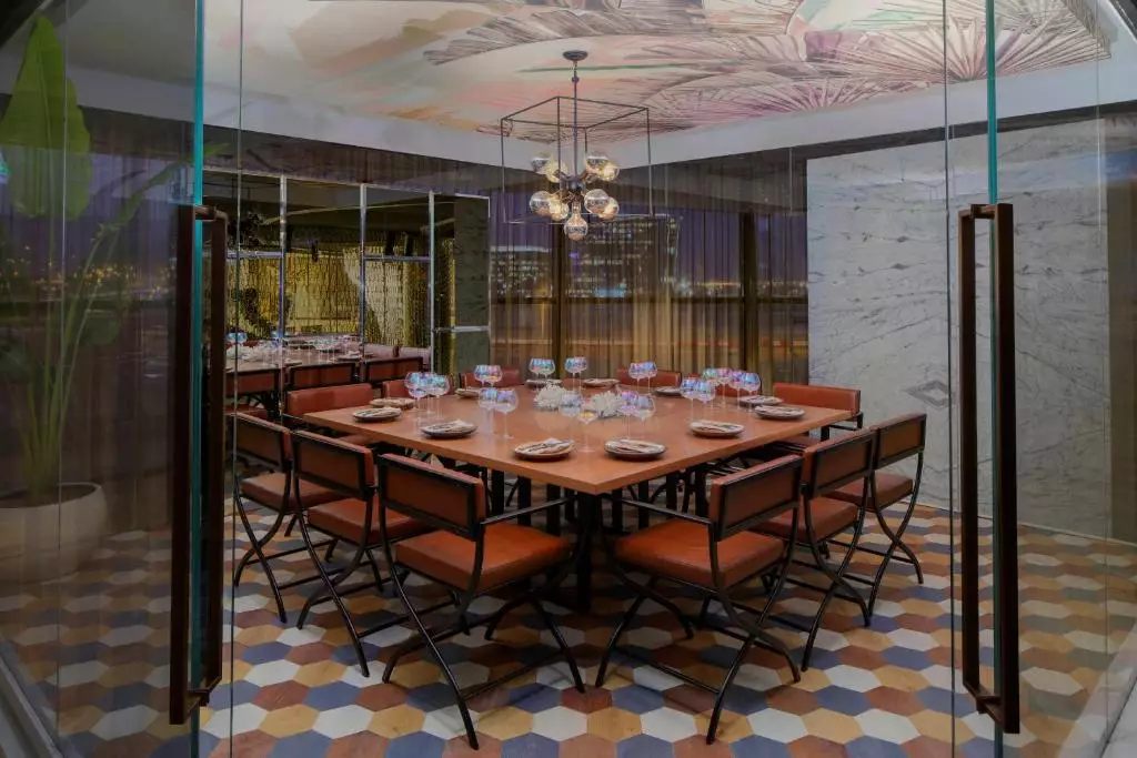 پارامونت دبی