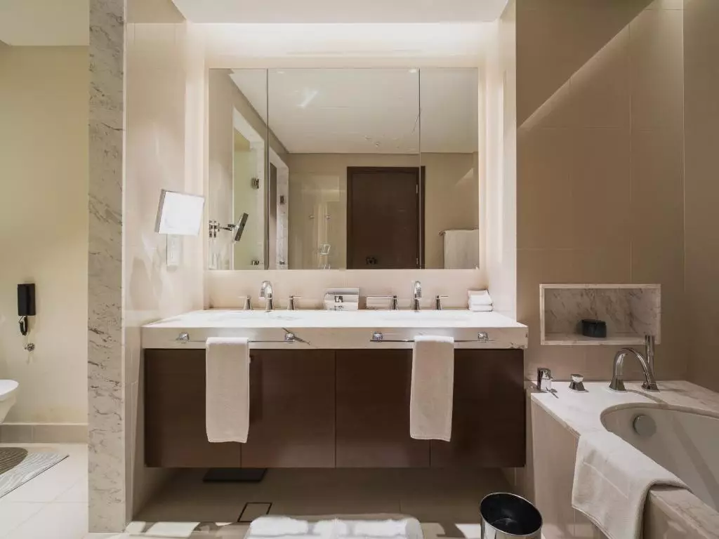 آدرس دبی مال