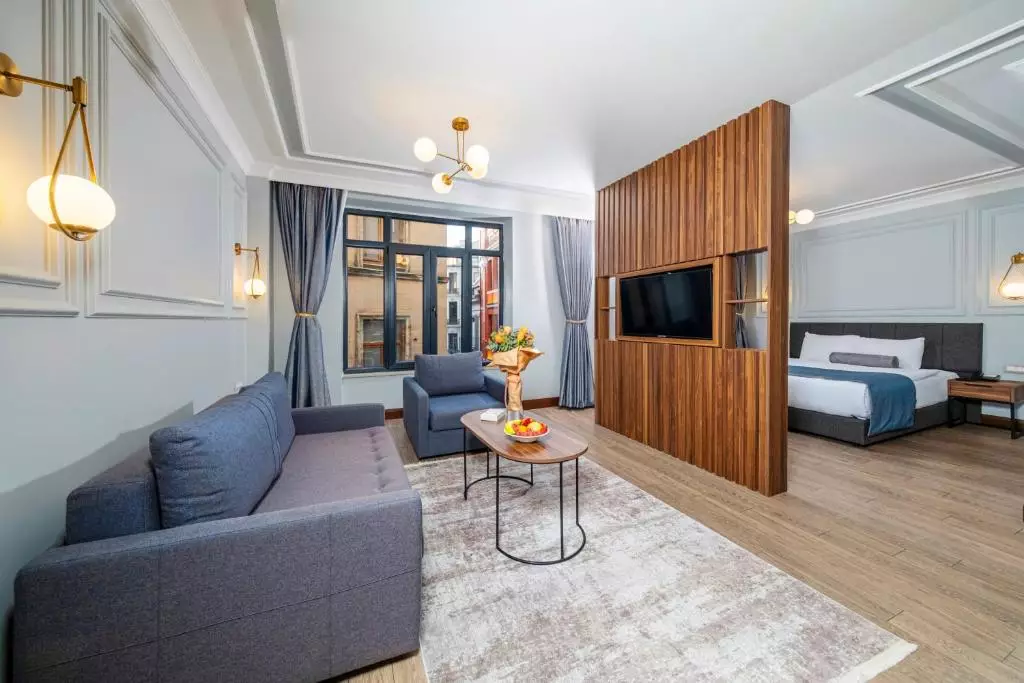 رینگ استون بسفروس استانبول