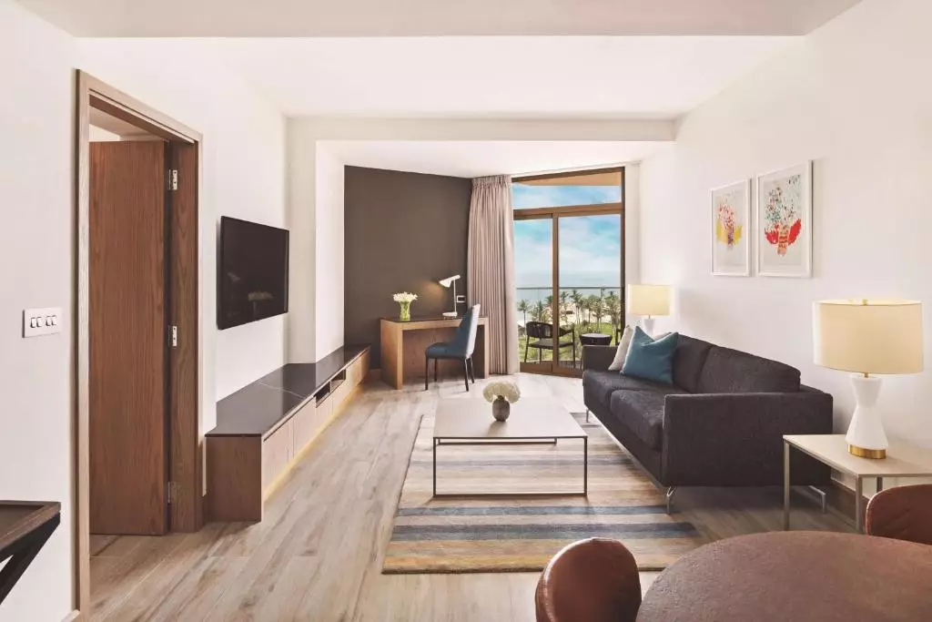 جی ای بیچ دبی