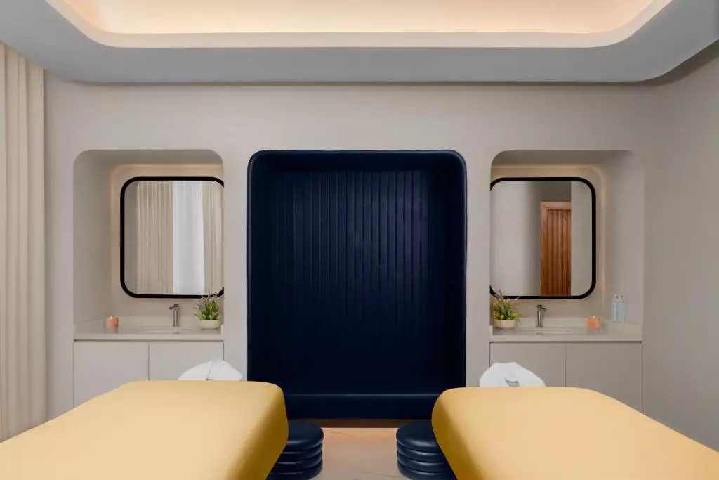 ایندیگو داون تاون دبی