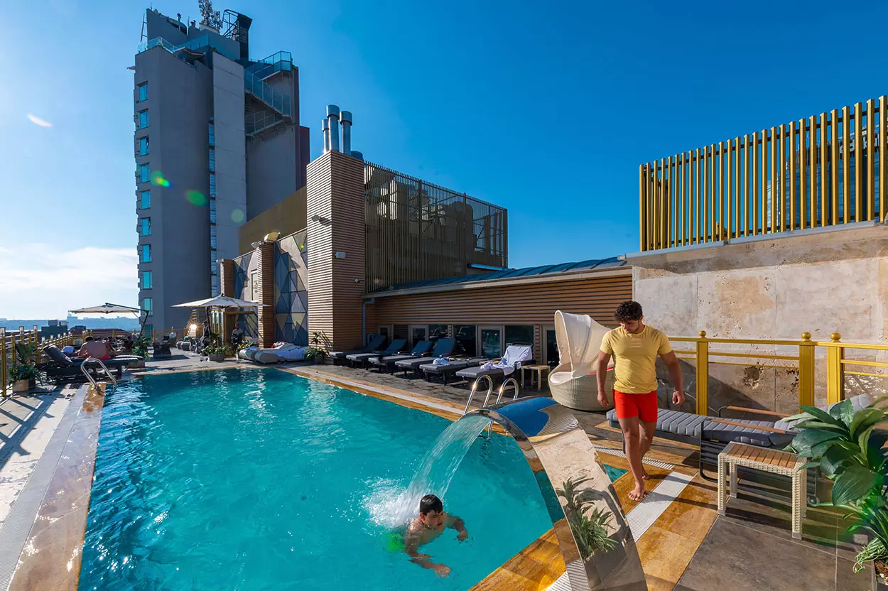 رامادا بای ویندهام (د پیک) استانبول