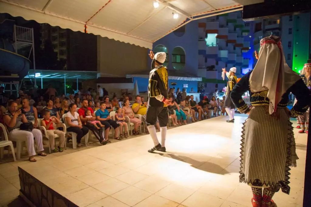 کلاس مور بیچ آلانیا