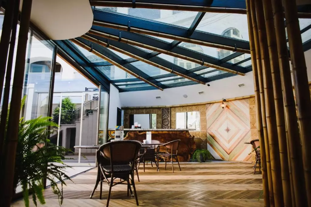 کلوسئوم مارینا باتومی