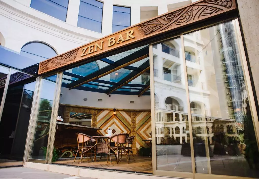 کلوسئوم مارینا باتومی