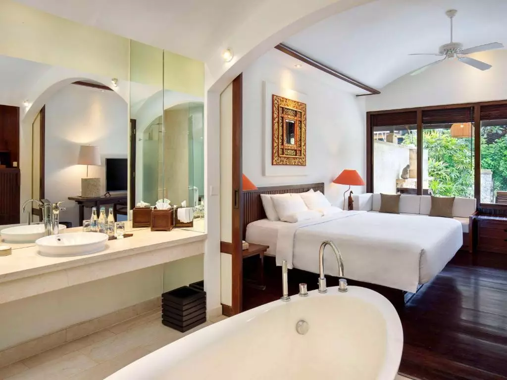 نووتل بنوآ بالی