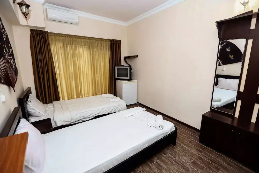 ایساکا تفلیس