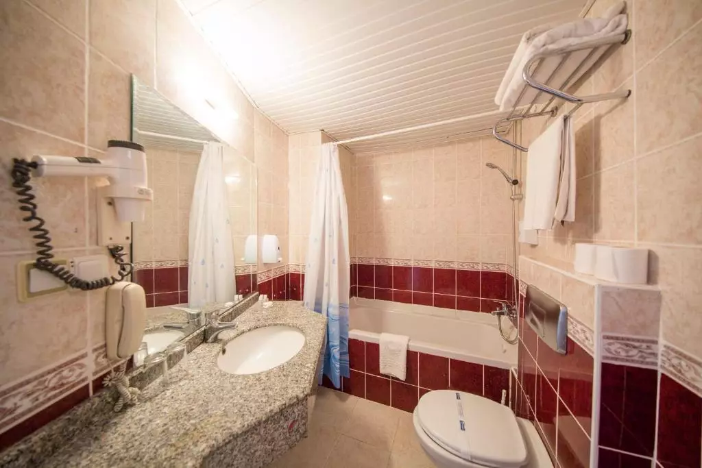 کلاس مور بیچ آلانیا