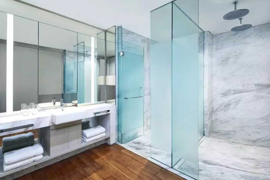 استونز لژیان بالی آتوگراف کالکشن