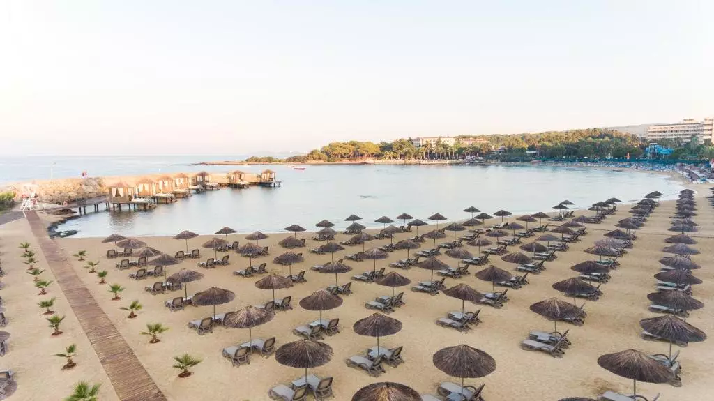 روبی پلاتینوم آلانیا